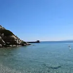 The Holiday House 3